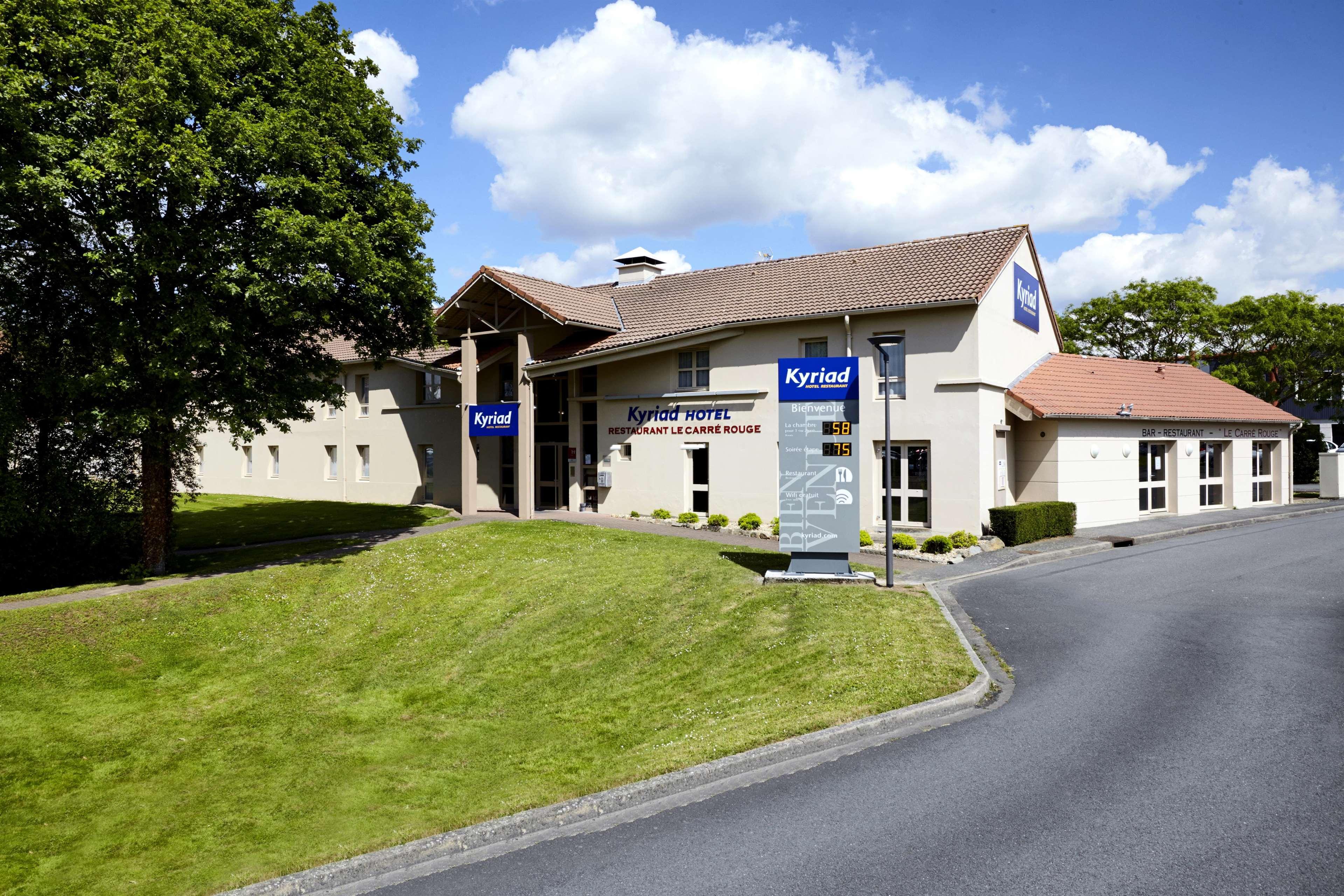 Brit Hotel Essentiel Cholet Exterior foto